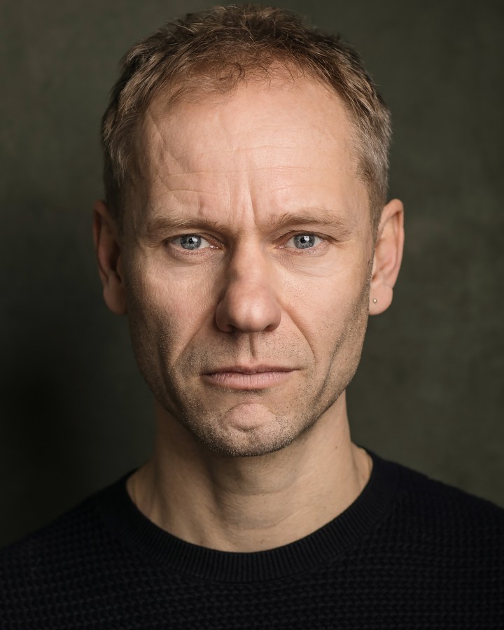 James Hillier Sainou